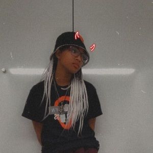 Meet your Posher, Yaz